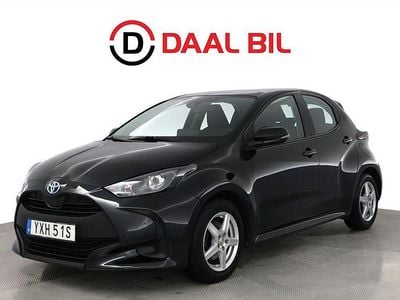Begagnad Toyota Yaris 2021 Svart Halvkombi
