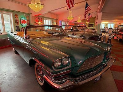 Grönmetallic Begagnad 1958 Chrysler 300 Cab | 1 995 000 kr