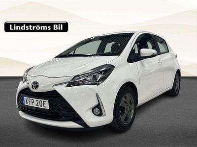 Begagnad Toyota Yaris Active 112 HK (82 kW) 2019 Vit Halvkombi