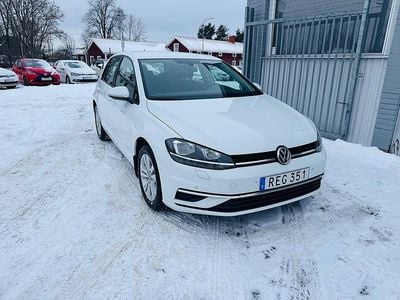 Begagnad VW Golf VII 125 HK (91 kW) 2018 Vit Halvkombi
