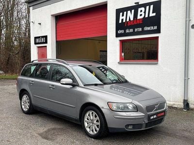 Grå Begagnad 2006 Volvo V50 Momentum Kombi | 39 900 kr (Bra pris)