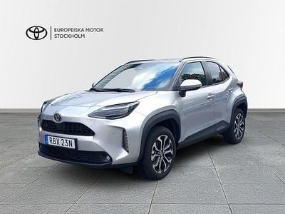 Silver Begagnad 2025 Toyota Yaris Cross Active SUV | 304 900 kr (Marknadspris)