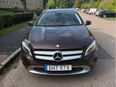 Mercedes GLA220