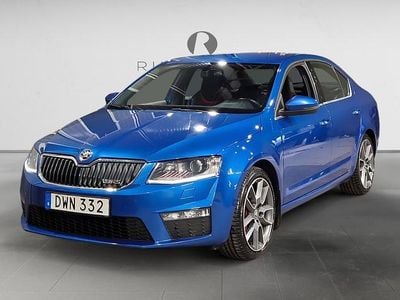 Blå Begagnad 2014 Skoda Octavia RS Halvkombi | 119 900 kr (Bra pris)