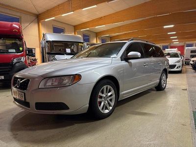 Begagnad Volvo V70 Kinetic 163 HK (119 kW) 2012 Silvermetallic Kombi