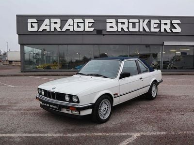 Begagnad BMW 320 125 HK (91 kW) 1986 Vit Cab