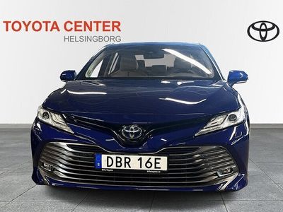 begagnad Toyota Camry Hybrid Executive med Premiumpaket