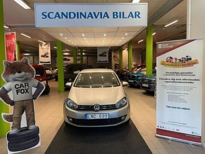 Begagnad VW Golf VI Style 102 HK (75 kW) 2010 Silver Halvkombi