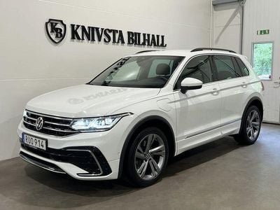 Vit Begagnad 2021 VW Tiguan R-line SUV | 289 400 kr (Marknadspris)