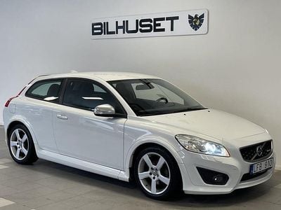 Vit Begagnad 2011 Volvo C30 R-Design Halvkombi | 59 900 kr (Marknadspris)