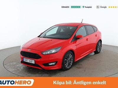 Röd Begagnad 2017 Ford Focus ST-Line Halvkombi | 94 000 kr (Lite dyr)