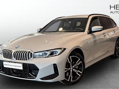Begagnad BMW 330e Shadowline 299 HK (219 kW) 2025 Grå Kombi