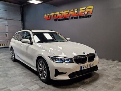 begagnad BMW 320 d Touring Steptronic Sport line Cockpit 190hk