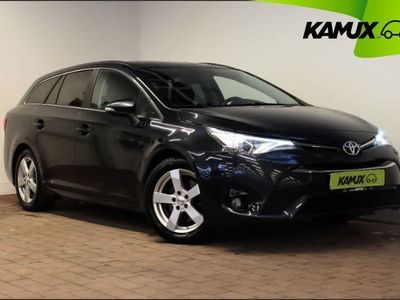 begagnad Toyota Avensis Combi 2.0 D-4D Backkamera Drag Navi 143hk