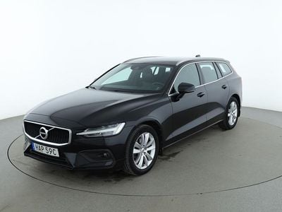 Svart Begagnad 2021 Volvo V60 Momentum Kombi | 268 000 kr (Bra pris)