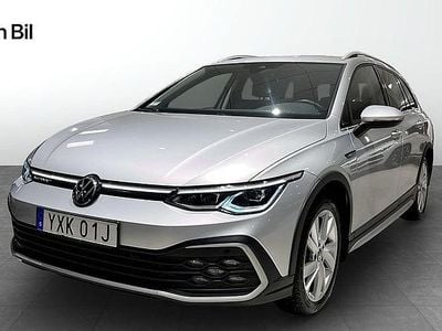 Silver Begagnad 2021 VW Golf VIII Kombi | 319 900 kr (Marknadspris)