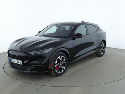 Svart Begagnad 2022 Ford Mustang SUV | 322 000 kr