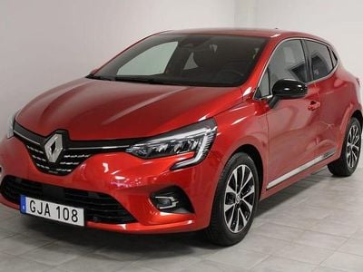 Röd Begagnad 2023 Renault Clio V Techno Halvkombi | 169 000 kr (Marknadspris)