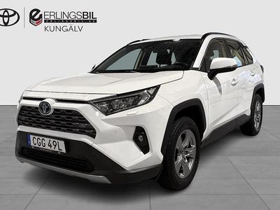 Vit Begagnad 2022 Toyota RAV4 Hybrid Active SUV | 334 900 kr (Marknadspris)
