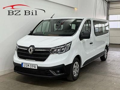 Vit Begagnad 2023 Renault Trafic Minibuss | 429 900 kr