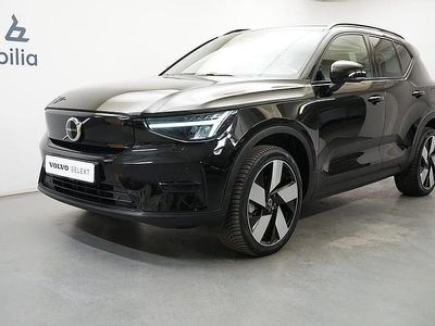 Svart Begagnad 2022 Volvo XC40 Core SUV | 334 900 kr