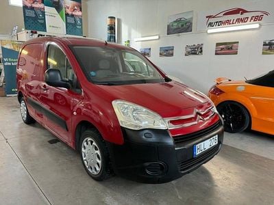 Begagnad Citroën Berlingo 90 HK (66 kW) 2008 Röd Minibuss