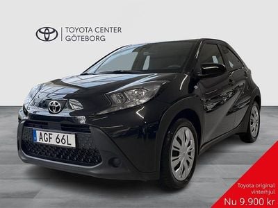 Grå Begagnad 2024 Toyota Aygo X Play SUV | 164 900 kr (Bra pris)
