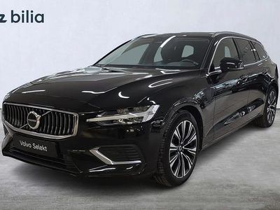 Svart Begagnad 2023 Volvo V60 Core Kombi | 389 000 kr (Marknadspris)
