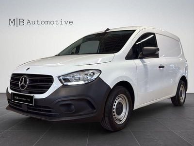 Vit Begagnad 2023 Mercedes Citan 112 | 231 125 kr (Superpris)