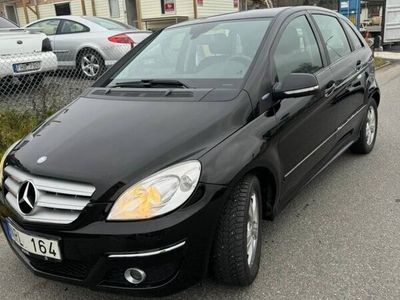 begagnad Mercedes B180 AUTOMAT BlueEFFICIENCY Euro 5 NY BESIK