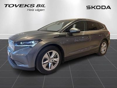 Grå Begagnad 2023 Skoda Enyaq iV SUV | 389 900 kr (Marknadspris)