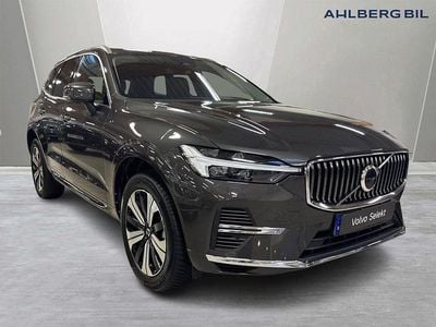 Grå Begagnad 2024 Volvo XC60 Plus SUV | 529 500 kr (Marknadspris)