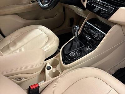 Begagnad 2015 BMW 218 Active Tourer Minibuss | 125 000 kr (Lite dyr)