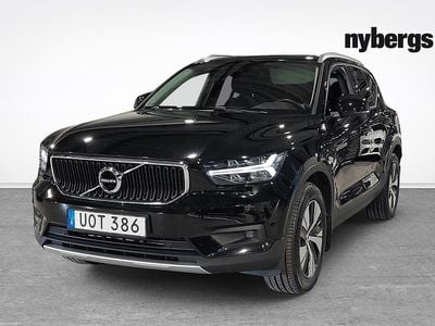 Svart Begagnad 2020 Volvo XC40 SUV | 299 000 kr