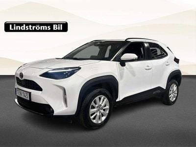 Vit Begagnad 2022 Toyota Yaris Cross Active SUV | 249 900 kr (Marknadspris)