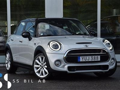 Silver Begagnad 2018 Mini Cooper S Chili Halvkombi | 219 900 kr (Marknadspris)
