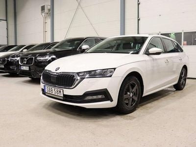 Begagnad Skoda Octavia Ambition 116 HK (85 kW) 2022 Vit Kombi