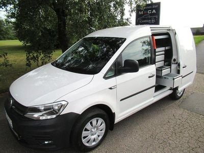 Vit Begagnad 2020 VW Caddy Minibuss | 190 000 kr (Lite dyr)