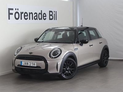 begagnad Mini Cooper 5dr Aut / B.kamera / CarPlay / Sportstolar