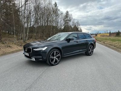 begagnad Volvo V90 CC D4 AWD Momentum Plus, Dragkrok 190hk