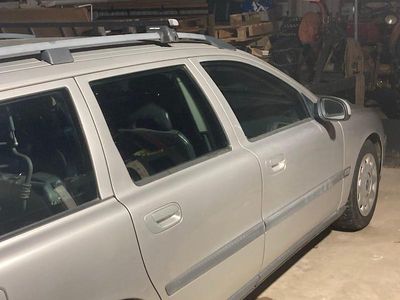 Begagnad 2002 Volvo V70 Kombi | 9 000 kr (Marknadspris)