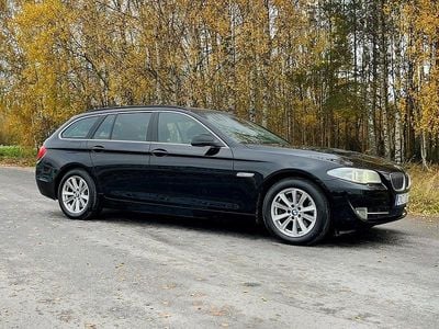 Svart Begagnad 2011 BMW 520 Kombi | 89 000 kr (Marknadspris)