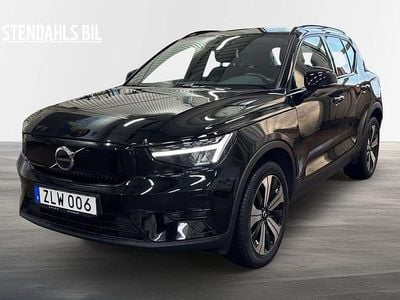 Svart Begagnad 2023 Volvo XC40 Core SUV | 319 000 kr