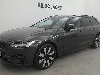 Grå Begagnad 2025 Volvo V90 Plus Kombi | 519 800 kr