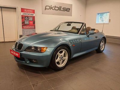Ljusblå Begagnad 1996 BMW Z3 Cab | 89 000 kr