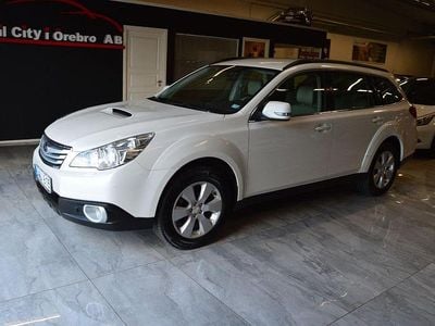 Begagnad Subaru Outback 150 HK (110 kW) 2009 Vit SUV
