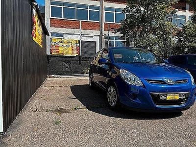 Blå Begagnad 2010 Hyundai i20 Select Halvkombi | 46 500 kr (Bra pris)