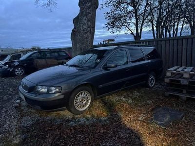 Begagnad 2004 Volvo V70 Kombi | 20 000 kr