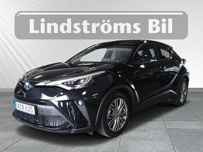 begagnad Toyota C-HR Hybrid 1.8 Executive Skinn JBL Drag Vinterhjul 2022, SUV