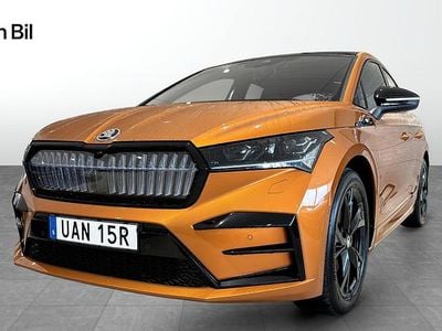 Orange Begagnad 2023 Skoda Enyaq iV RS SUV | 459 900 kr (Marknadspris)